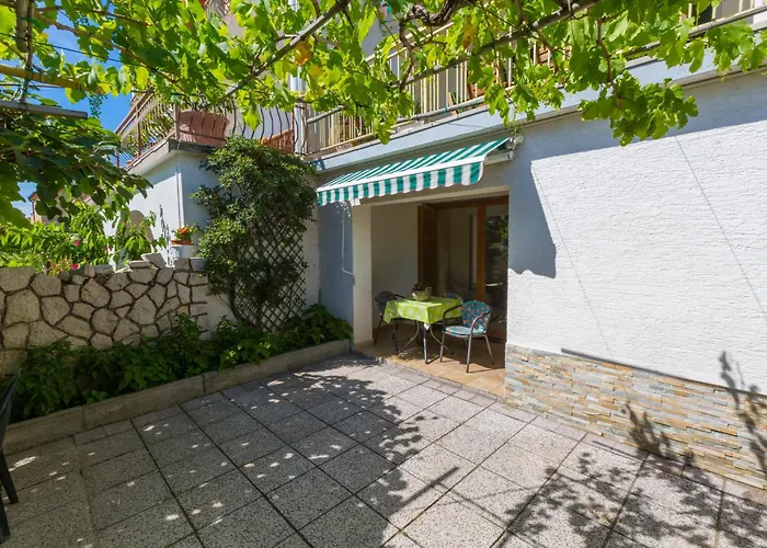 Apartament Nella. Crikvenica