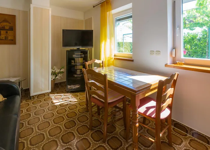 Apartament Nella. Crikvenica