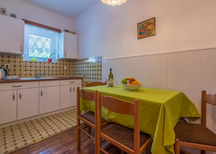 Apartament Nella. Crikvenica