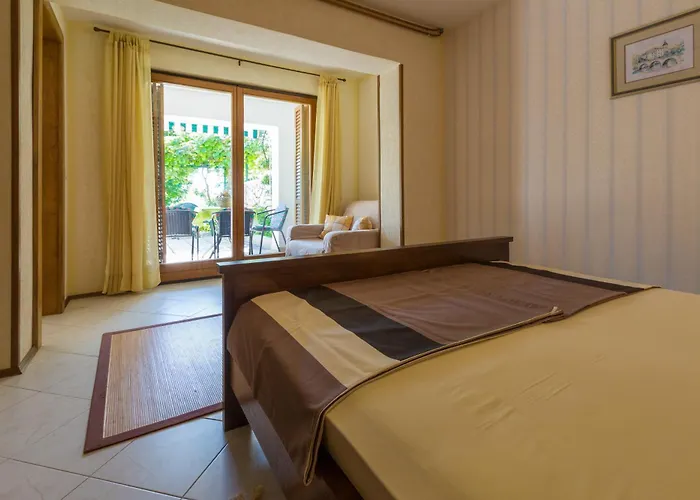 Nella. 크리크베니카