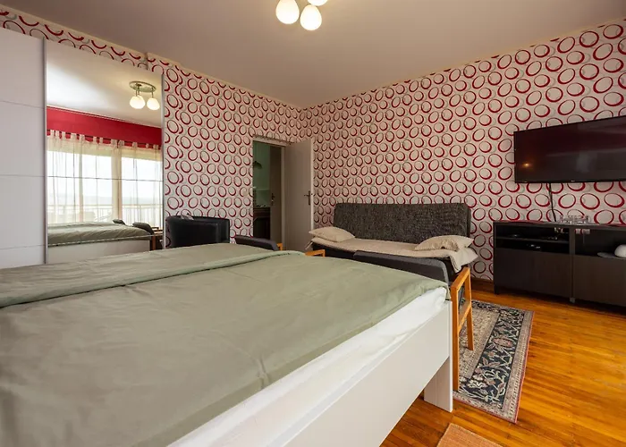 Nella. 아파트 크리크베니카